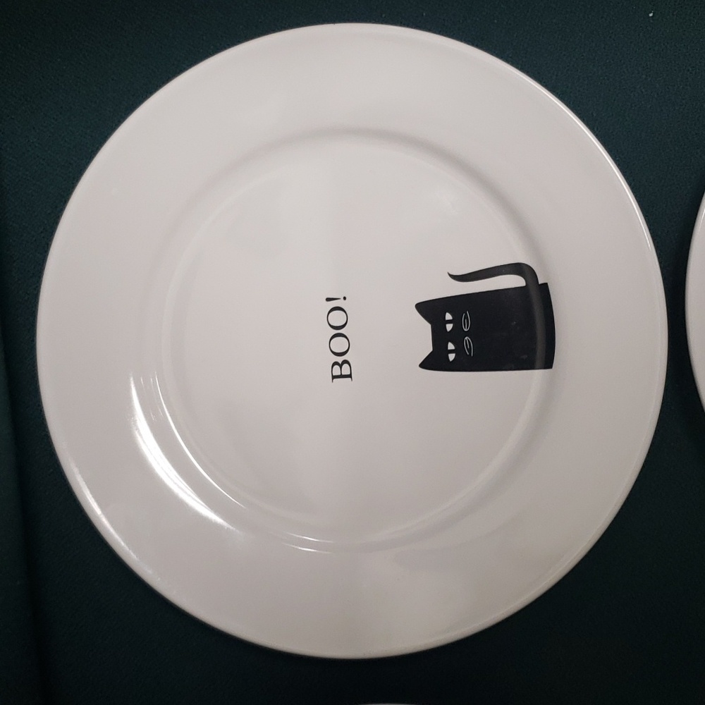 Wendoverlane Halloween Plates - Picture 3 of 6